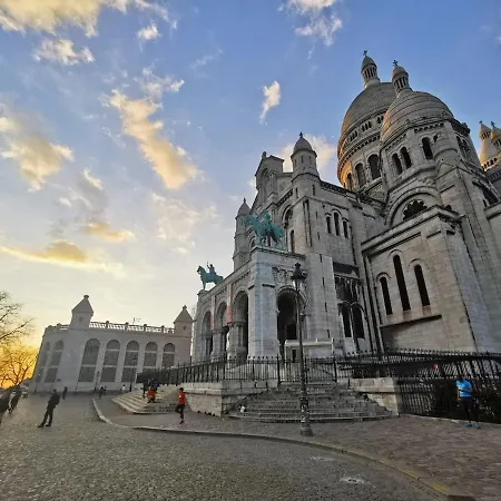 Lovely Flat Abbesses Center - Montmartre * Paris