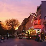 Lovely Flat Abbesses Center - Paris Montmartre